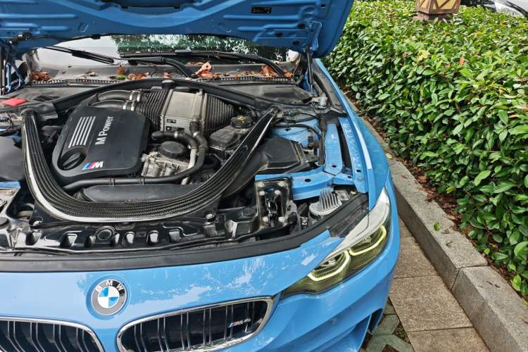 Used BMW M4 2017 M4 Coupe Engine Bay Left