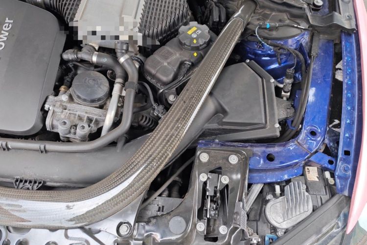 Used BMW M4 2017 M4 Convertible Sports Coupe Engine Bay Left