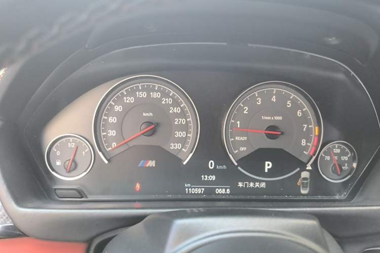 Used BMW M4 2017 M4 Convertible Sports Coupe Instrument Cluster