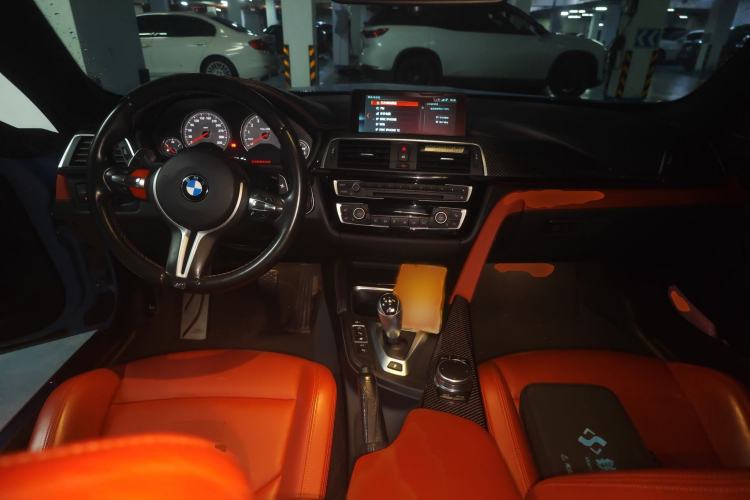 Used BMW M4 2017 M4 Coupe Interior 2