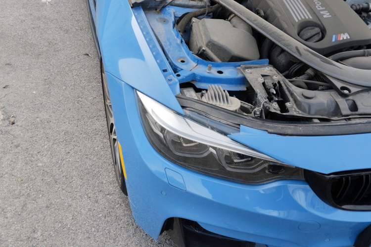Used BMW M4 2017 M4 Convertible Coupe Fan Limited Edition Right Front Headlight