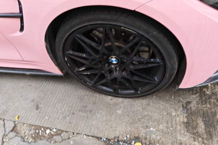 Used BMW M4 2017 M4 Convertible Sports Coupe Right Front Wheel Hub