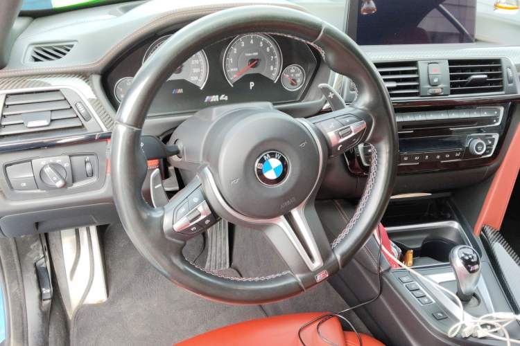 Used BMW M4 2017 M4 Convertible Coupe Fan Limited Edition Steering Wheel