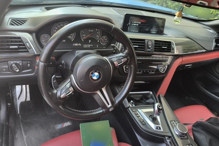 Used BMW M4 2017 M4 Convertible Sports Coupe Steering Wheel