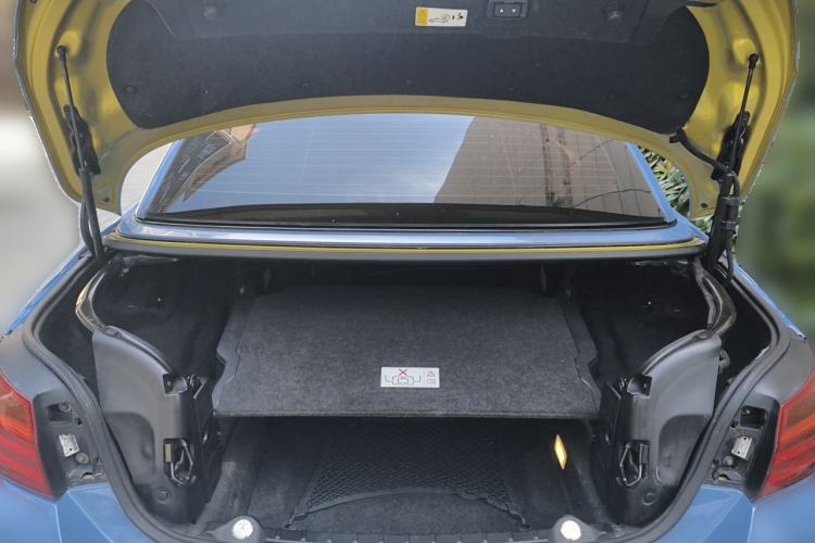 Used BMW M4 2017 M4 Convertible Sports Coupe Trunk