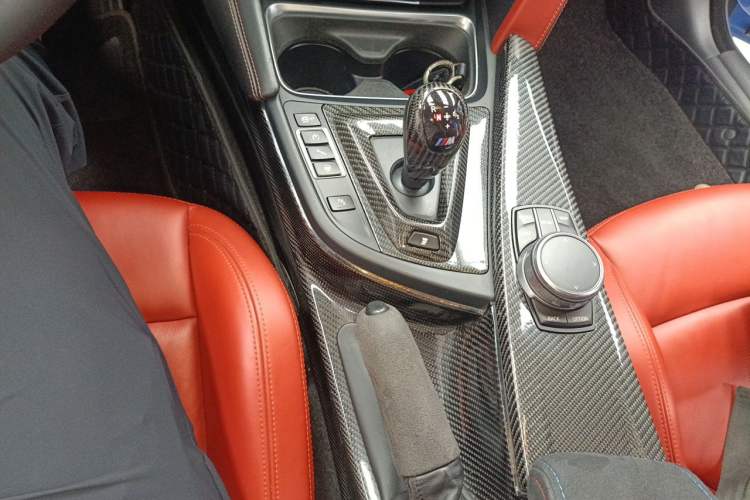 Used BMW M4  Gear Lever