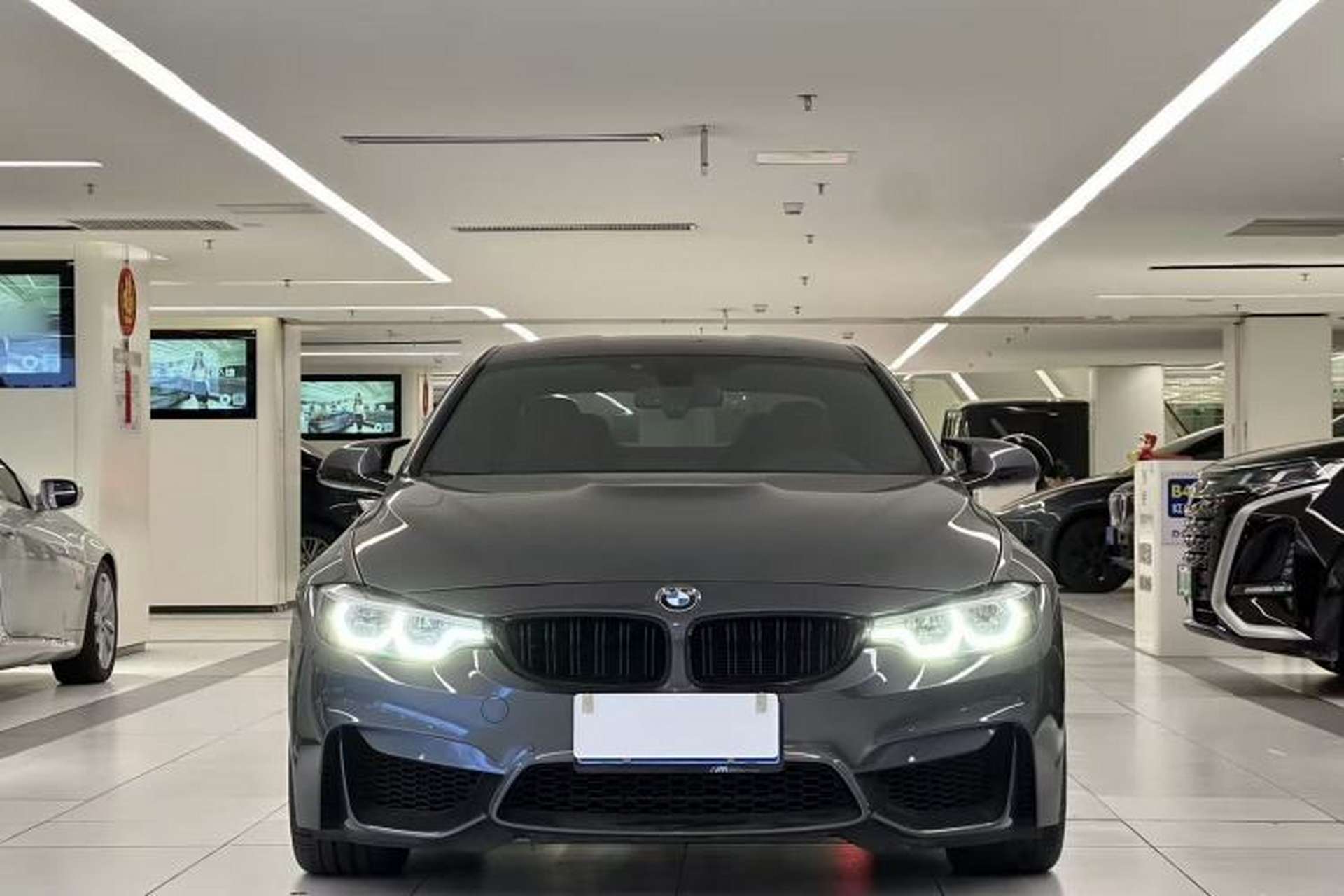 Used BMW M4 2017 M4 Coupe Exterior 3