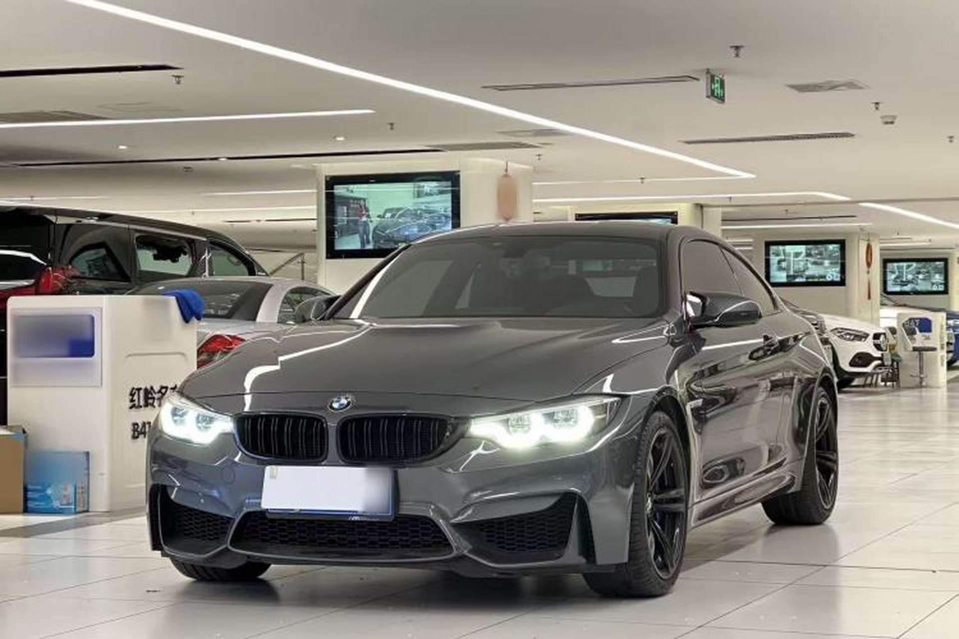 Used BMW M4 2017 M4 Coupe Front Left 45 Deg