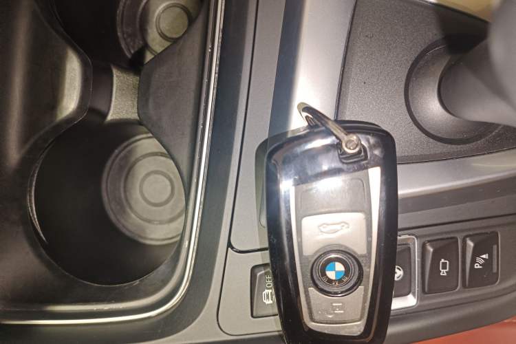 Used BMW M4 2017 M4 Coupe Interior 1