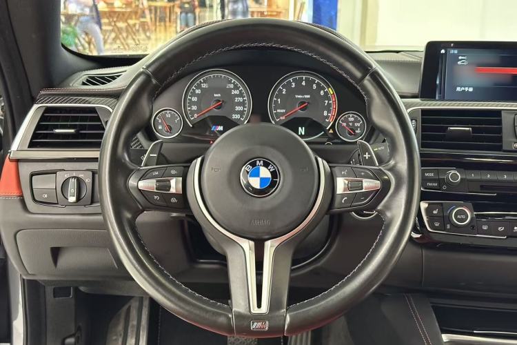 Used BMW M4 2017 M4 Coupe Interior 11