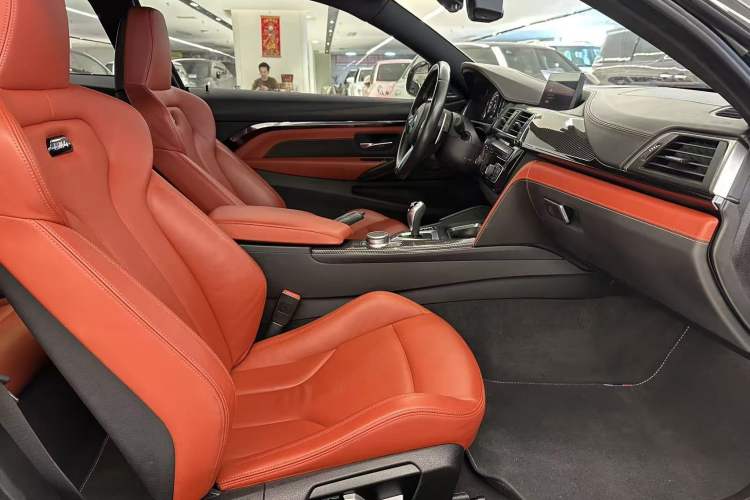 Used BMW M4 2017 M4 Coupe Interior 12