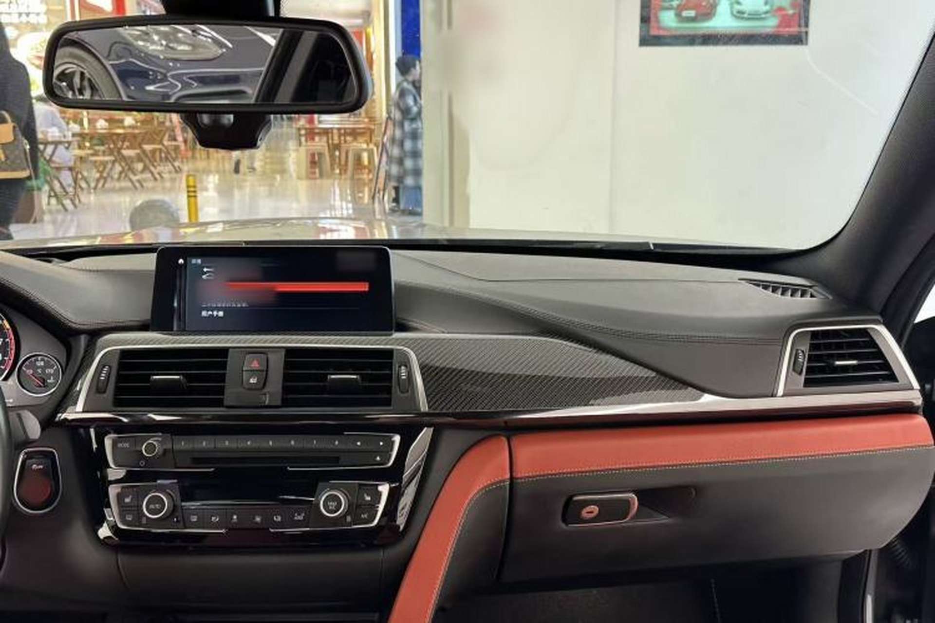Used BMW M4 2017 M4 Coupe Interior 8
