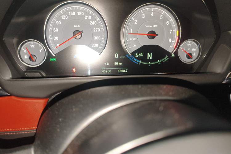 Used BMW M4 2017 M4 Coupe Odometer Close Up