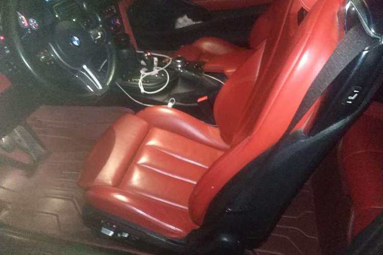 Used BMW M4 2017 M4 Convertible Coupe Fan Limited Edition Left Front Seat