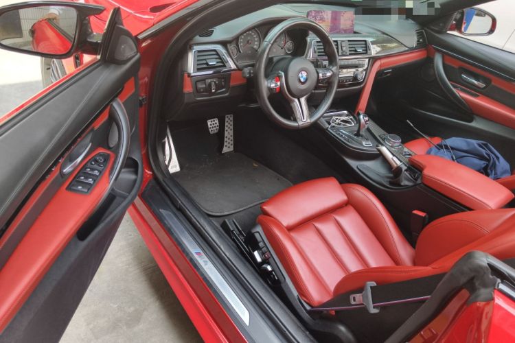 Used BMW M4 2017 M4 Convertible Sports Coupe Driver Seat