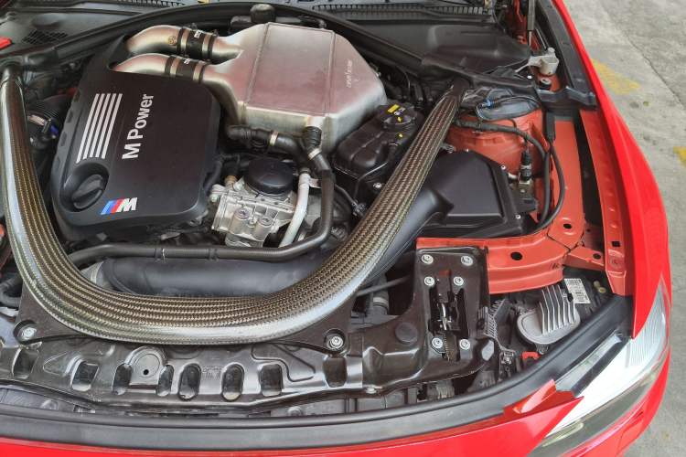 Used BMW M4 2017 M4 Convertible Sports Coupe Engine Bay Left