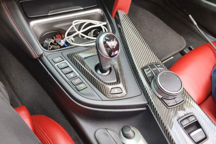 Used BMW M4 2017 M4 Convertible Sports Coupe Gear Lever