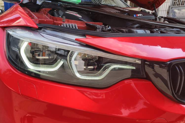 Used BMW M4 2017 M4 Convertible Sports Coupe Right Front Headlight