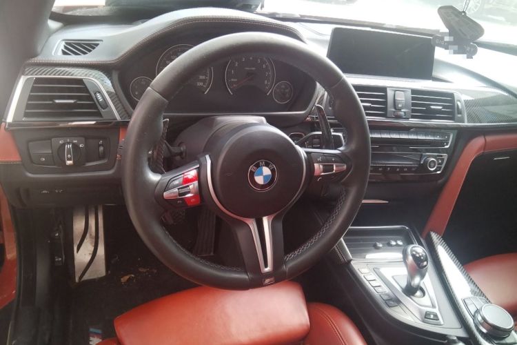Used BMW M4 2017 M4 Convertible Sports Coupe Steering Wheel