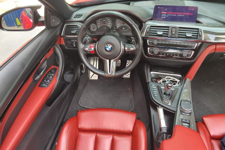 Used BMW M4 2017 M4 Convertible Sports Coupe Steering Wheel