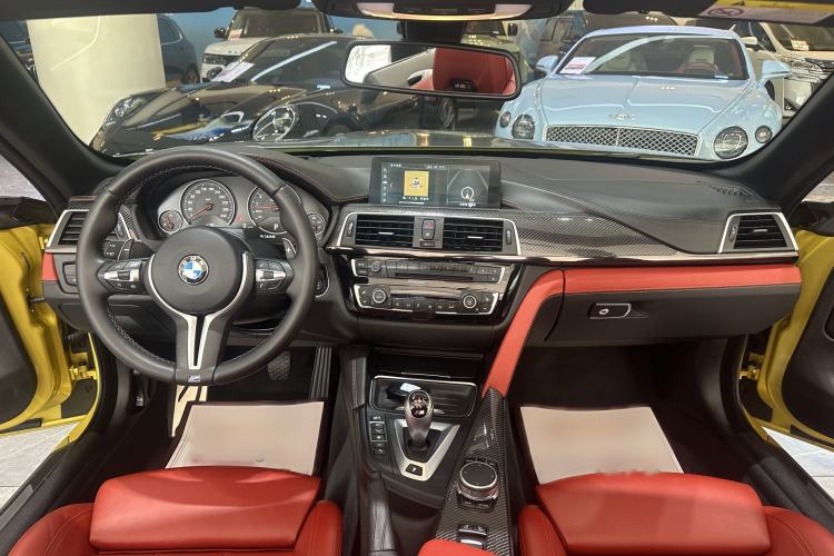 Used BMW M4 2017 M4 Convertible Sports Coupe Interior 1