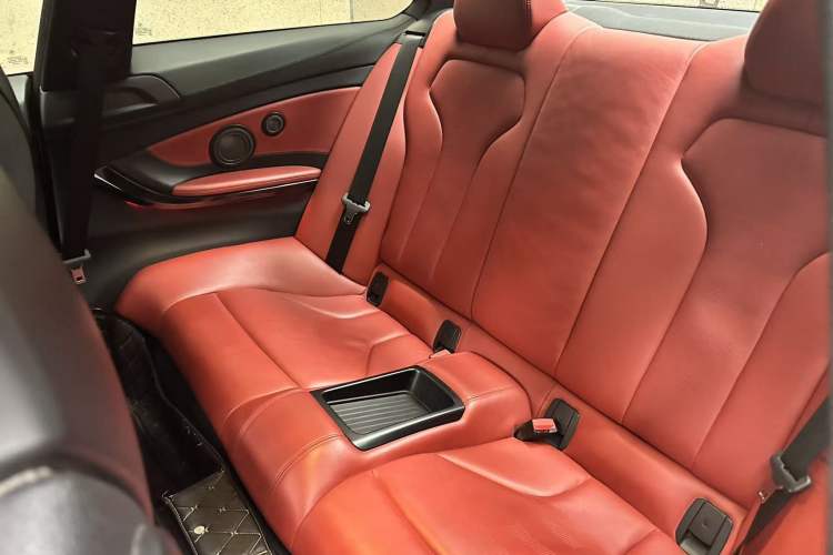 Used BMW M4 2017 M4 Coupe Interior 2