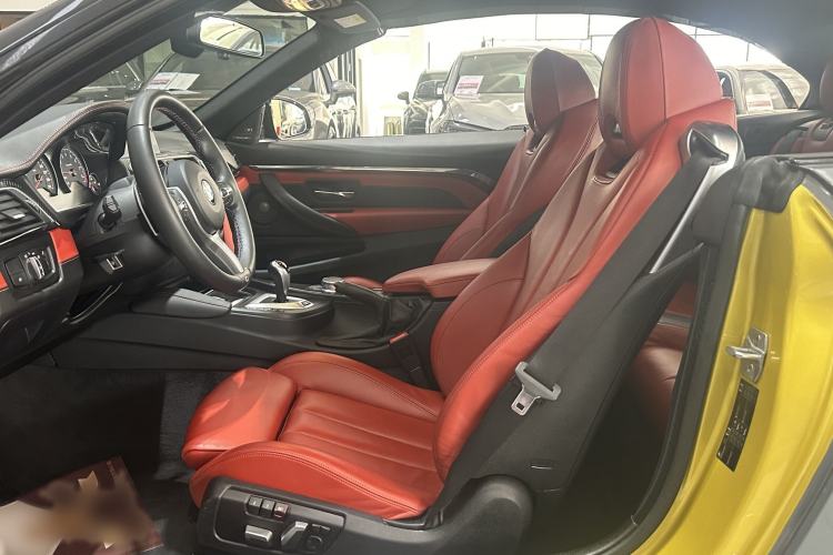 Used BMW M4 2017 M4 Convertible Sports Coupe Interior 5