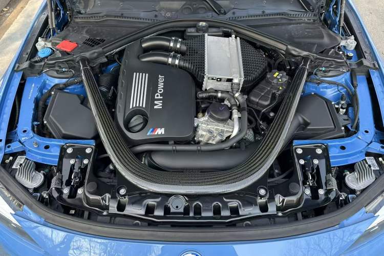 Used BMW M4 2018 M4 Convertible Coupe Fan Limited Edition Engine Bay