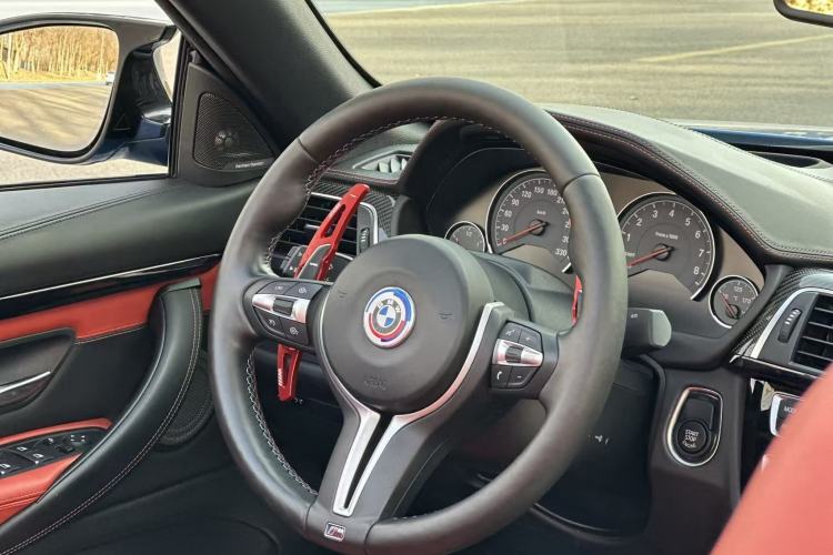 Used BMW M4 2018 M4 Convertible Coupe Fan Limited Edition Interior 3
