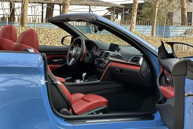 Used BMW M4 2018 M4 Convertible Coupe Fan Limited Edition Interior 4