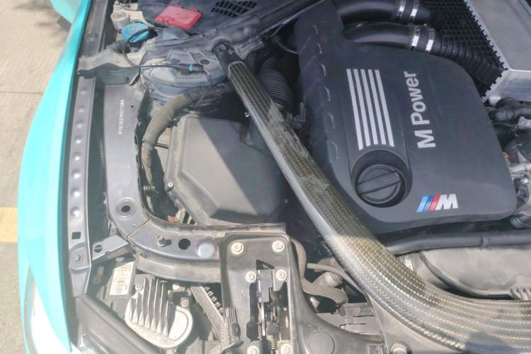 Used BMW M4 2018 M4 Convertible Coupe Fan Limited Edition Engine Bay Right