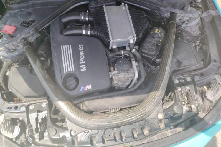 Used BMW M4 2018 M4 Convertible Coupe Fan Limited Edition Engine Bay