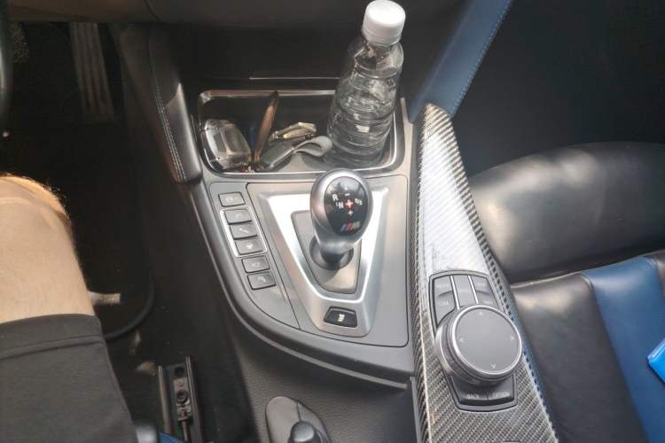 Used BMW M4 2018 M4 Convertible Coupe Fan Limited Edition Gear Lever
