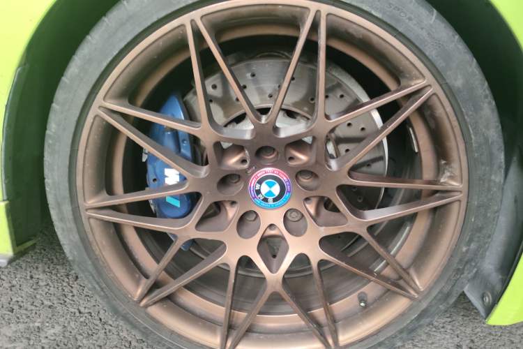 Used BMW M4 2018 M4 Coupe Fan Limited Edition Right Front Wheel Hub