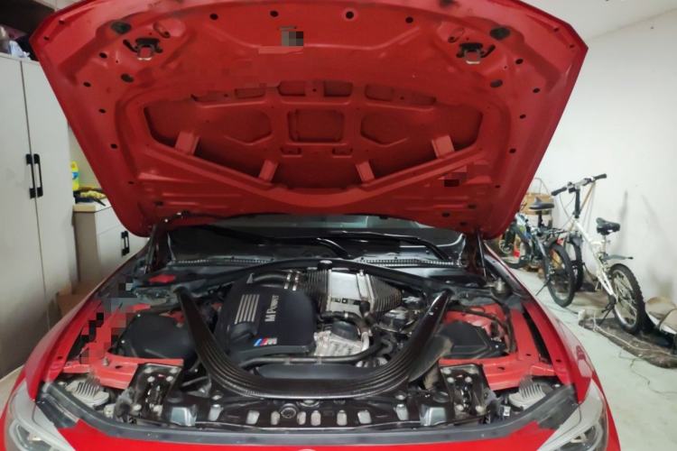 Used BMW M4 2018 M4 Convertible Coupe Fan Limited Edition Engine Bay