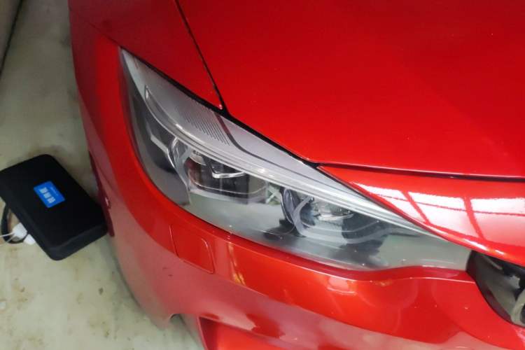 Used BMW M4 2018 M4 Convertible Coupe Fan Limited Edition Right Front Headlight