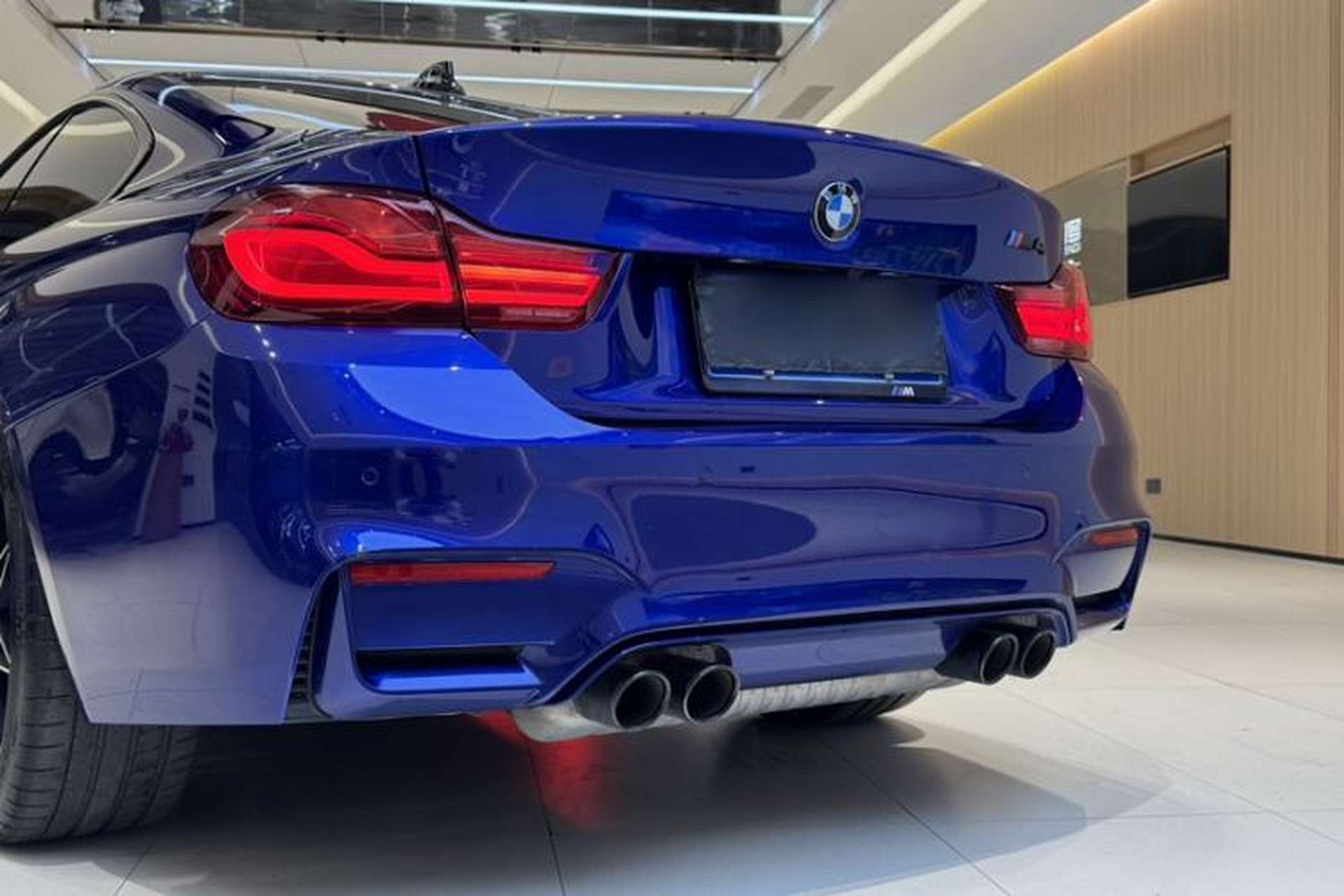 Used BMW M4 2019 M4 Coupe Competition Edition Exterior 14