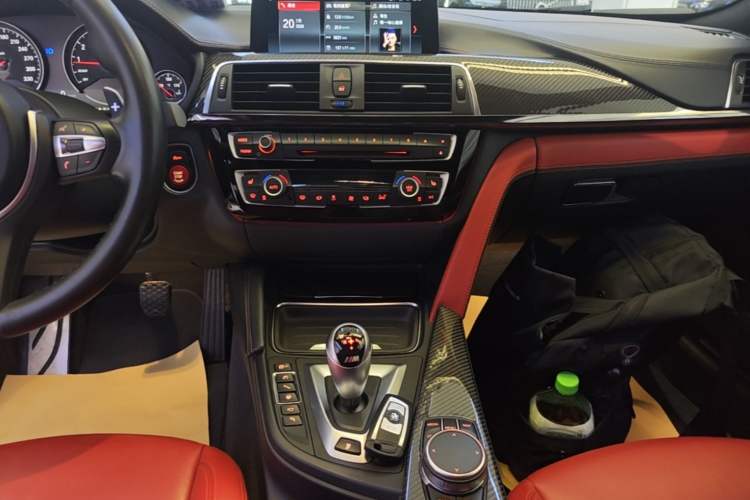 Used BMW M4 2019 M4 Coupe Competition Edition Audio And AC Panel