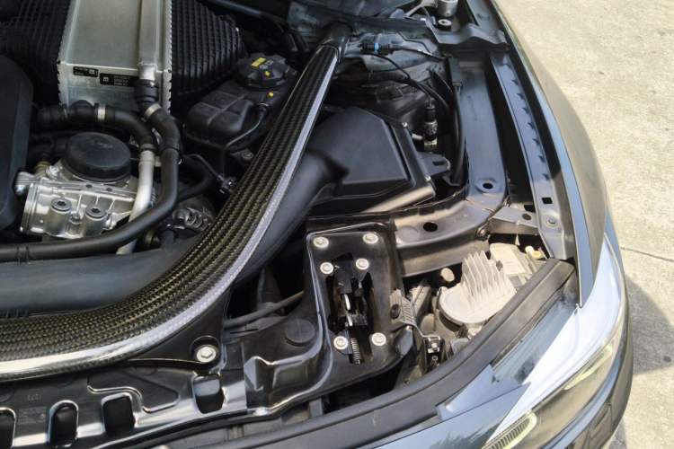Used BMW M4 2019 M4 Convertible Coupe Competition Edition Engine Bay Left