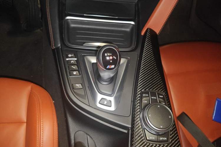 Used BMW M4 2019 M4 Coupe Shadow Edition Gear Lever