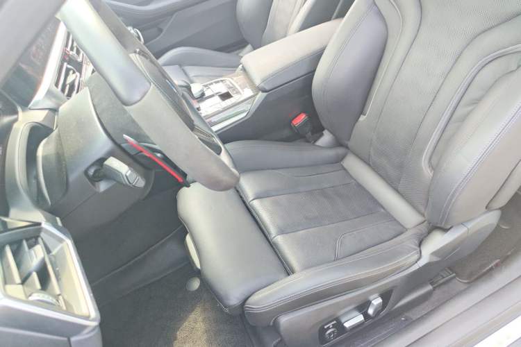 Used BMW M4 2021 M4 Coupe M xDrive Thunder Edition Left Front Seat