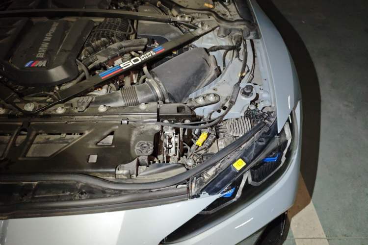 Used BMW M4 2021 M4 Coupe M xDrive Thunder Edition Engine Bay Left