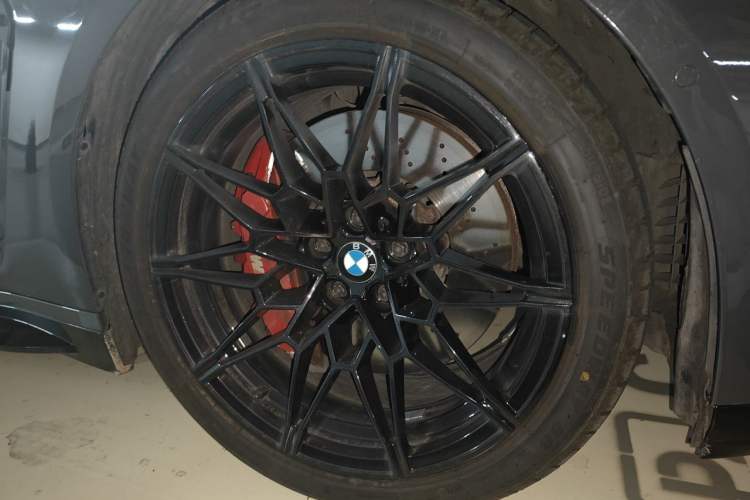 Used BMW M4 2021 M4 Coupe Thunder Edition Right Front Wheel Hub