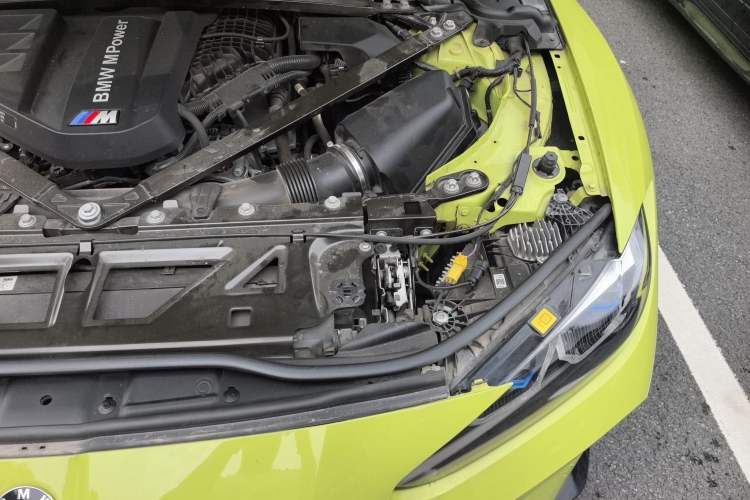 Used BMW M4 2021 M4 Coupe Thunder Edition Engine Bay Left