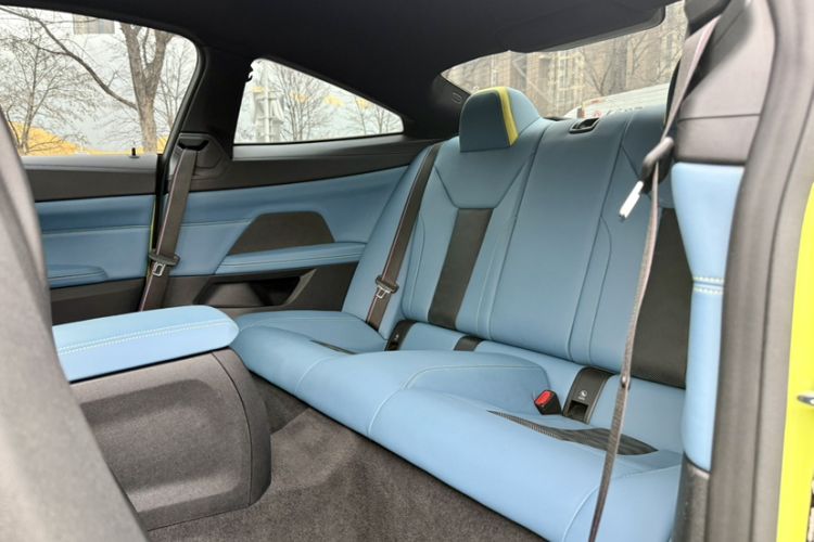 Used BMW M4 2021 M4 Coupe Thunder Edition Interior 4