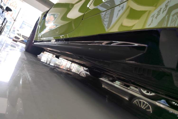 Used BMW M4 2021 M4 Coupe Thunder Edition Left Side Sill
