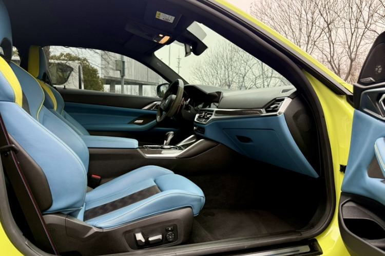 Used BMW M4 2021 M4 Coupe Thunder Edition Right Front Seat