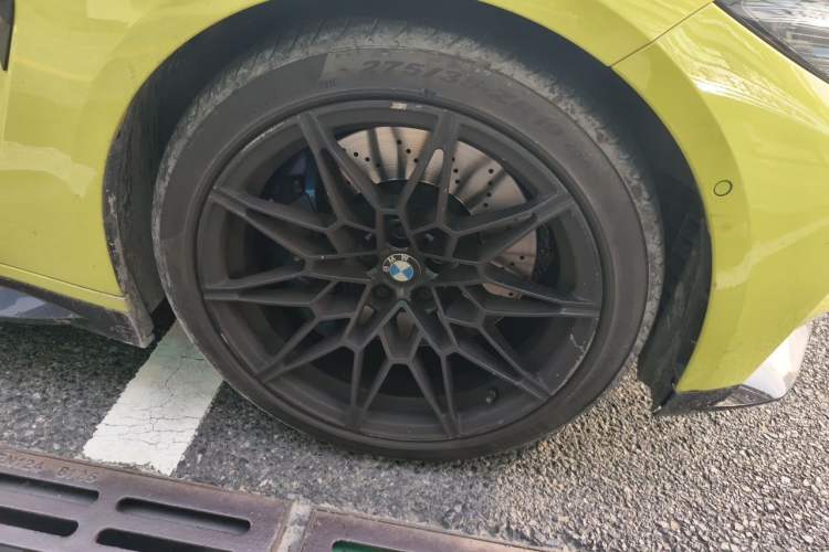 Used BMW M4 2021 M4 Coupe Thunder Edition Right Front Wheel Hub