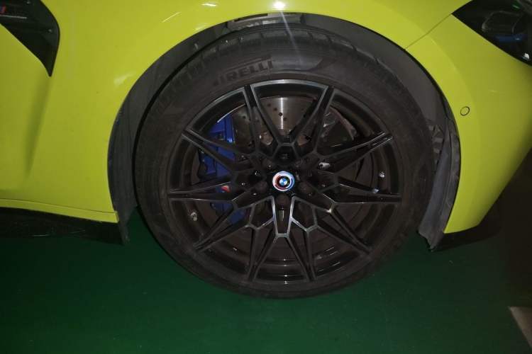 Used BMW M4 2021 M4 Coupe Thunder Edition Right Front Wheel Hub