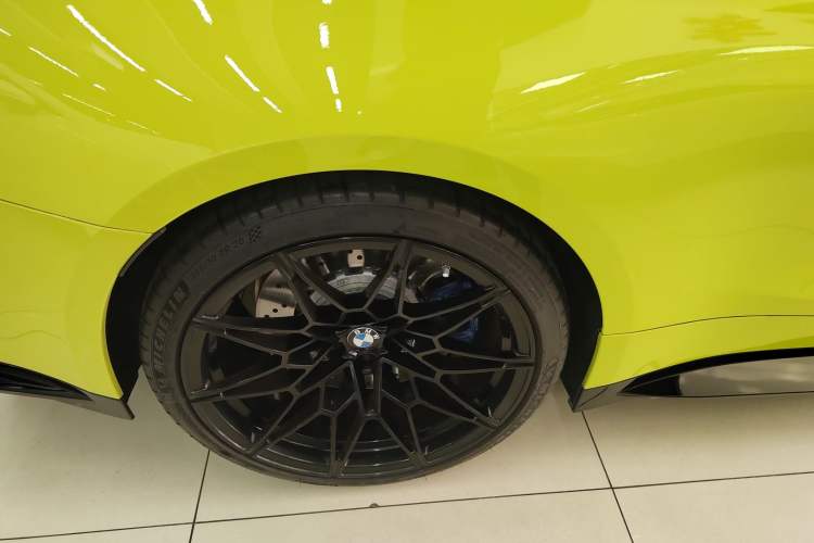 Used BMW M4 2021 M4 Coupe Thunder Edition Right Rear Wheel Hub